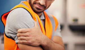 construction worker rotator cuff injury
